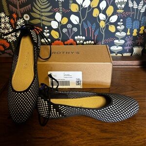 Rothy shoe for ladies. Super cute! 6.5 but fits more like a 6 Brand new in box